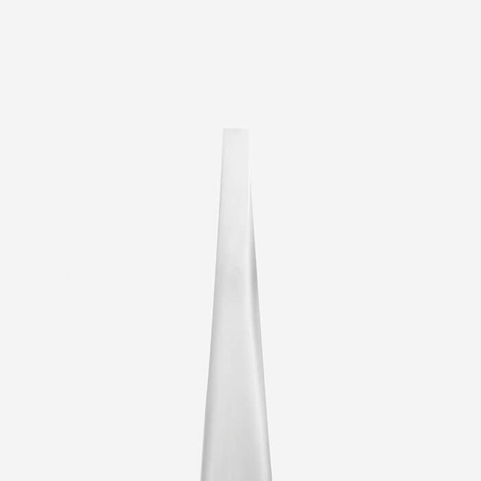 Pinza para cejas estrecha EXPERT 10/2