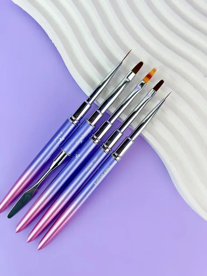 Delineador + Brocha en Gel DNKa' #006 2 en 1